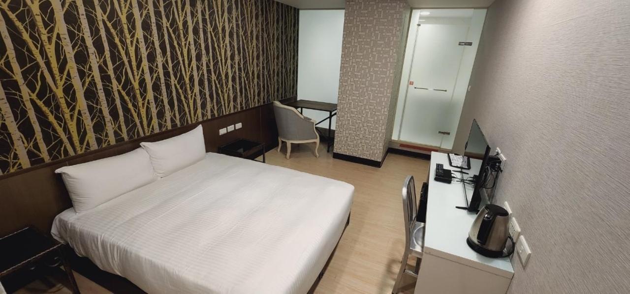 Ximen Garden Inn Taipei Bagian luar foto
