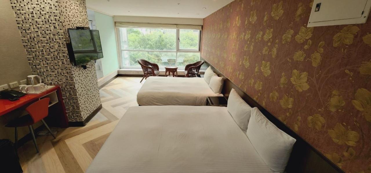 Ximen Garden Inn Taipei Bagian luar foto